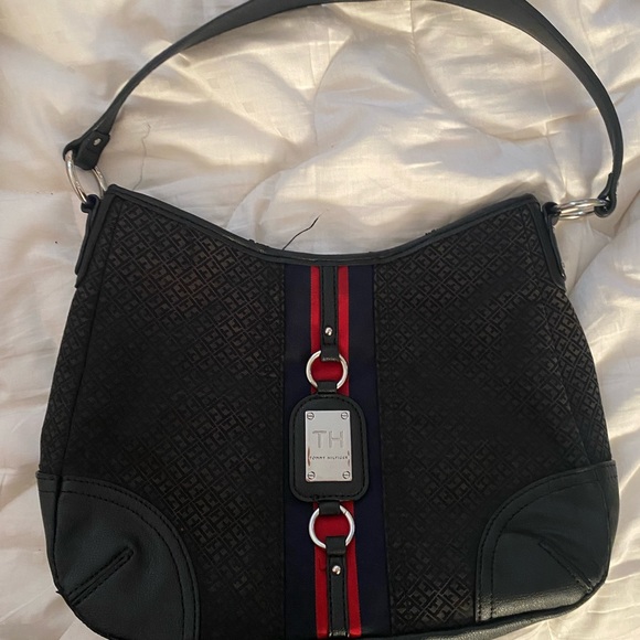 Tommy Hilfiger Shoulder Bag - Picture 12 of 13